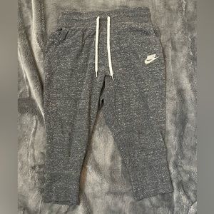 Girl Nike Capri Length Pants